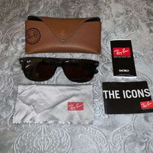 Ray Ban wayfarer classics in tortoise
